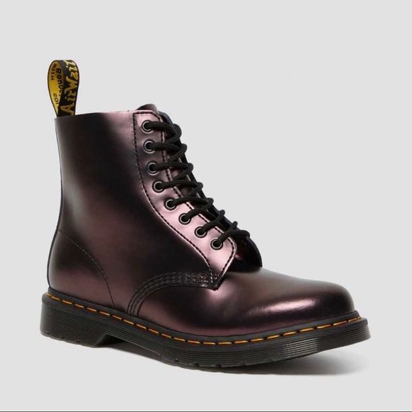 Dr MARTENS 1460 Pascal Red CHROMA Size: 7 - Picture 7 of 10